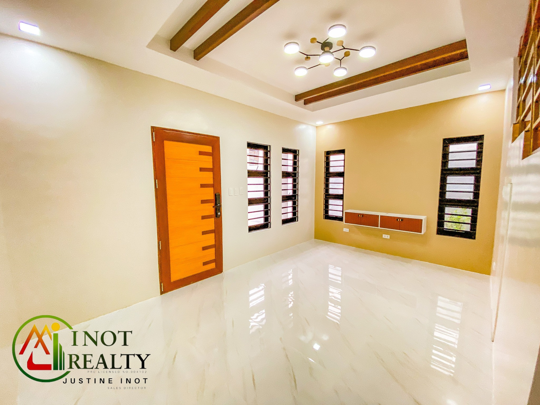 Brand New Modern Design Single Detached House For Sale photo 2