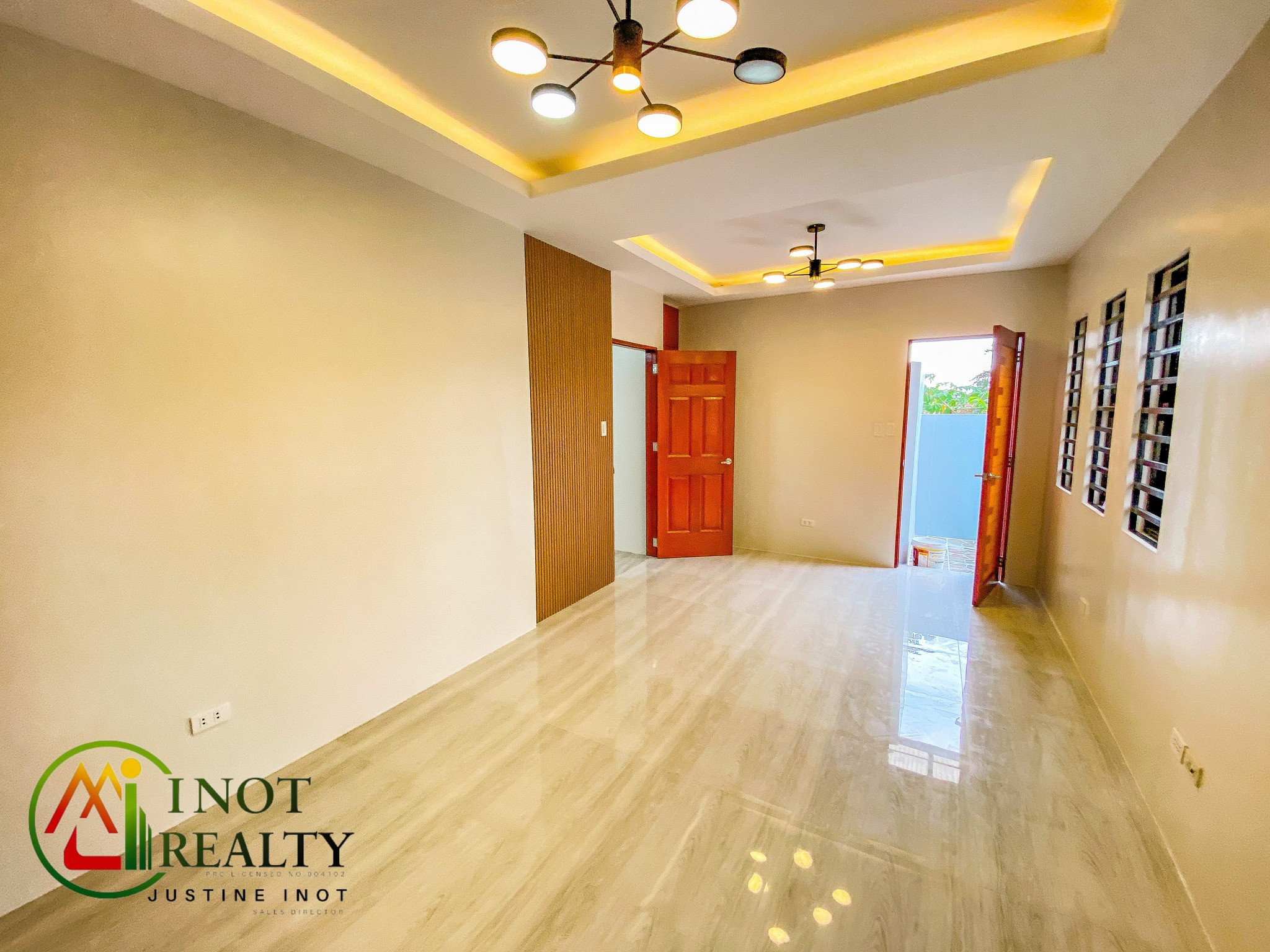 Brand New Modern Design Single Detached House For Sale photo 3
