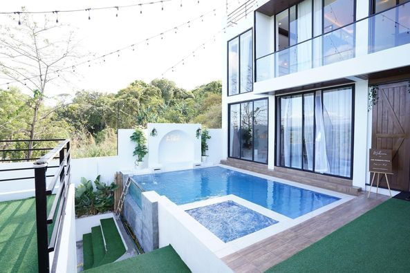 A Breathtaking 2 Bedroom House and Lot for Sale photo 2