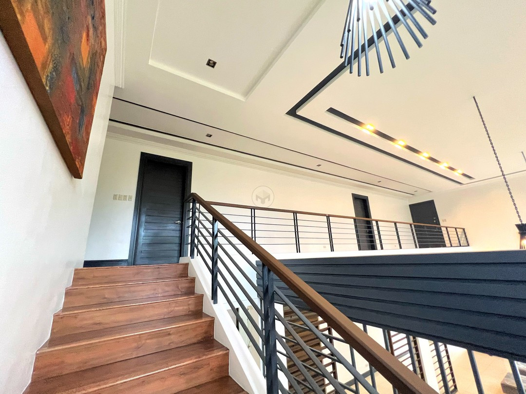 A Beautiful Spacious House and Lot for Sale in Multinational Village, Parañaque photo 5