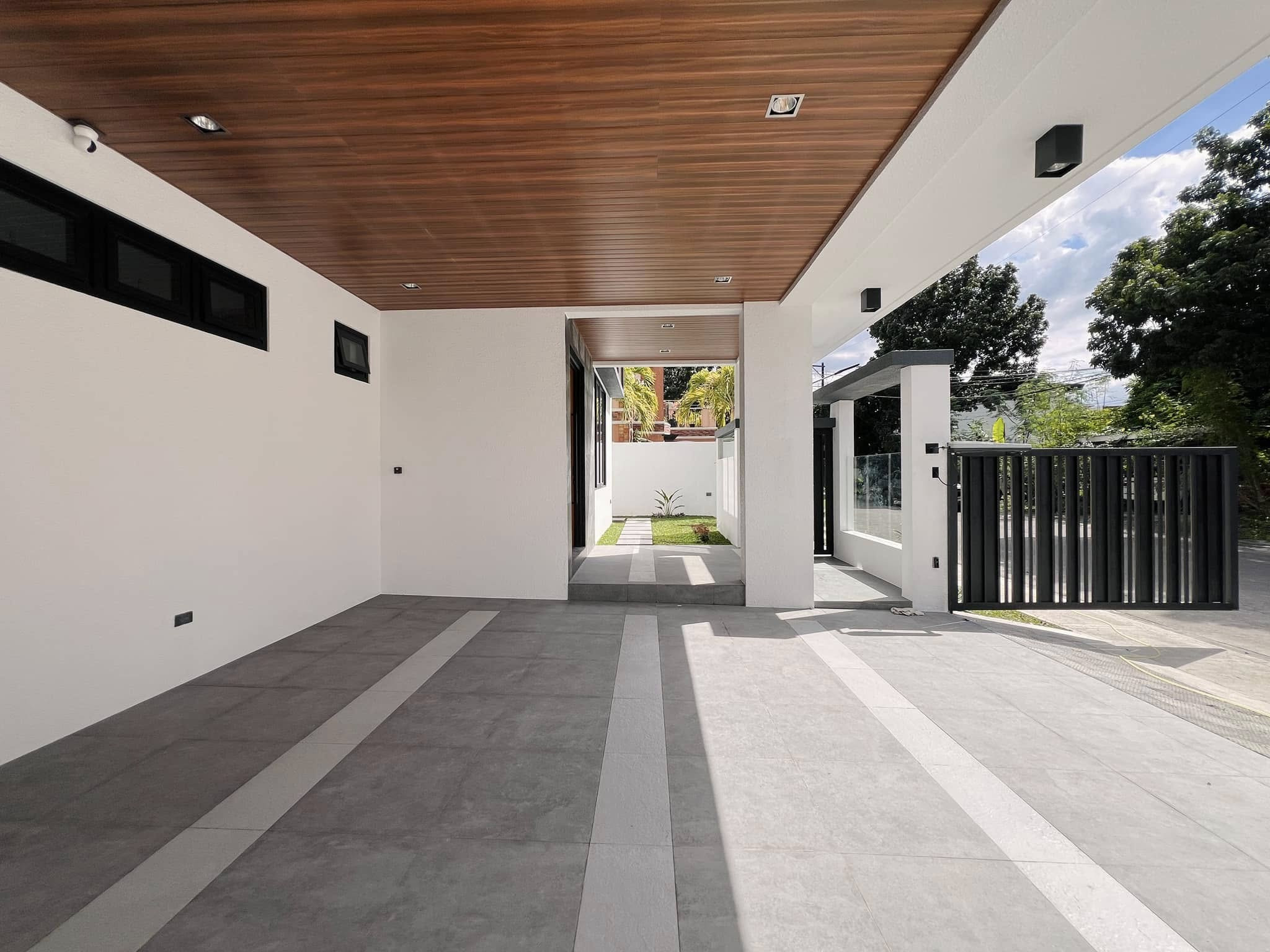 A Charming Two-Storey House for Sale in Casa Milan photo 3