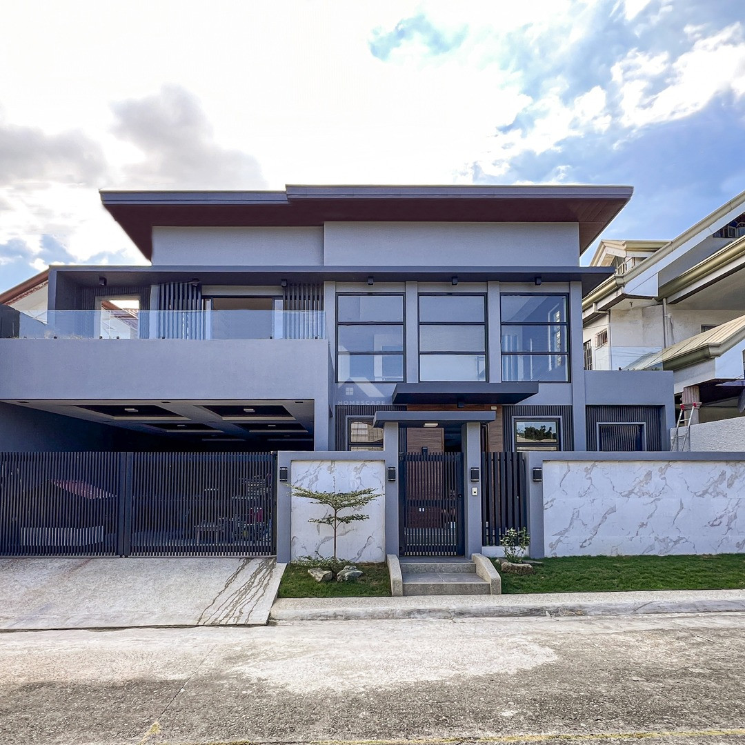 Bespoke Modern Tropical House and Lot for Sale in Filinvest 2 photo 1