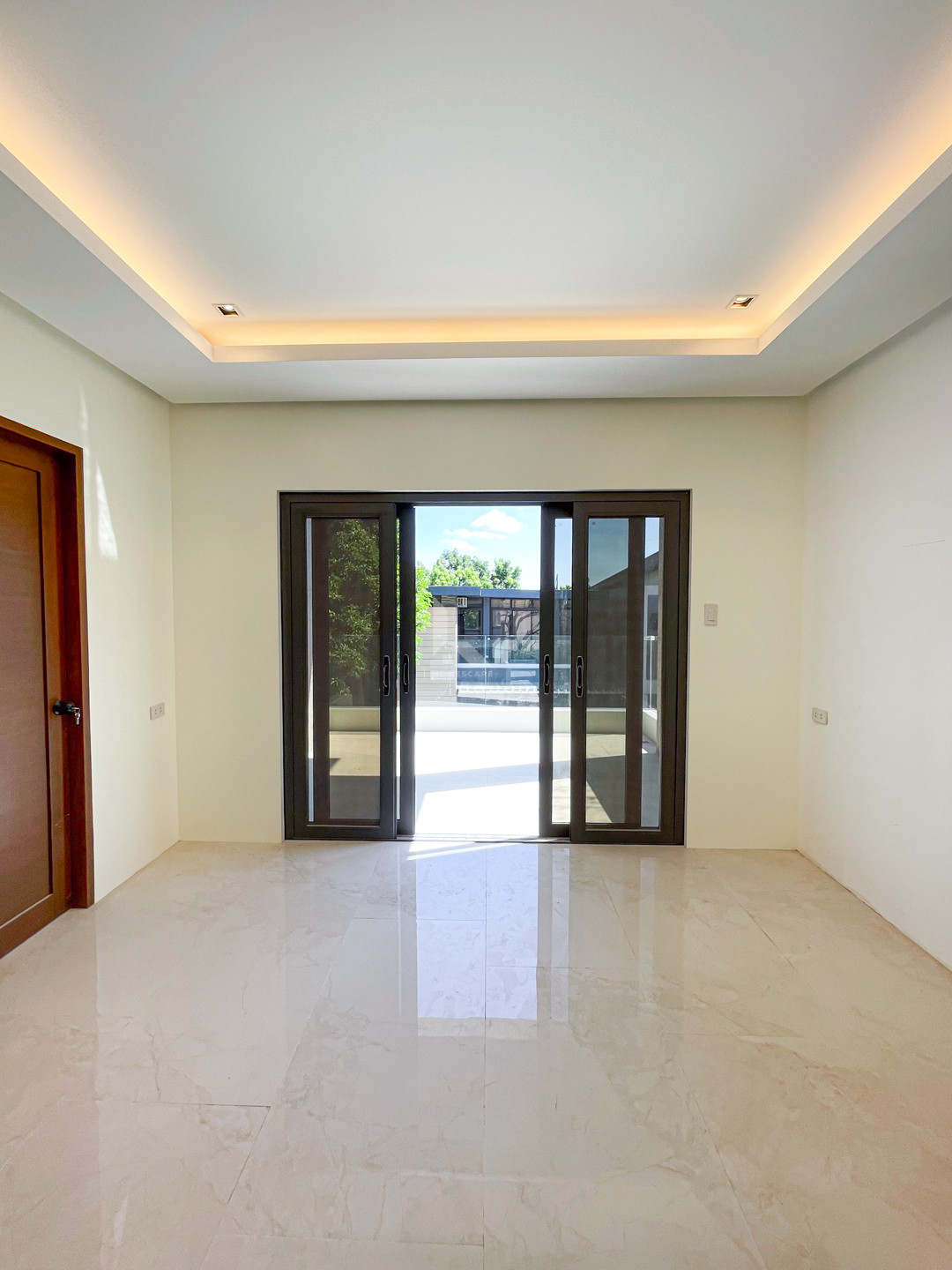 Notable Modern Contemporary House and Lot in Tandang Sora photo 5