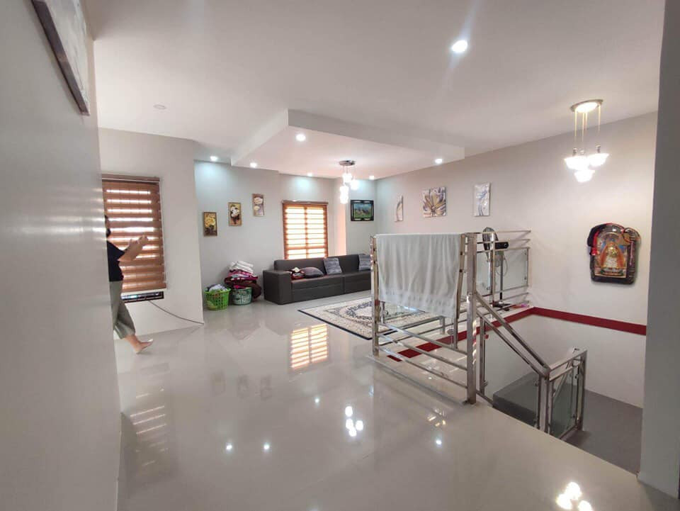 FOR SALE PRE OWNED IDEAL MODERN HOUSE IN PAMPANGA NEAR NLEX photo 4