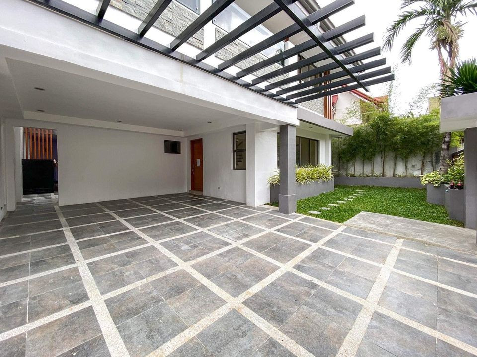 FOR SALE House & Lot photo 3