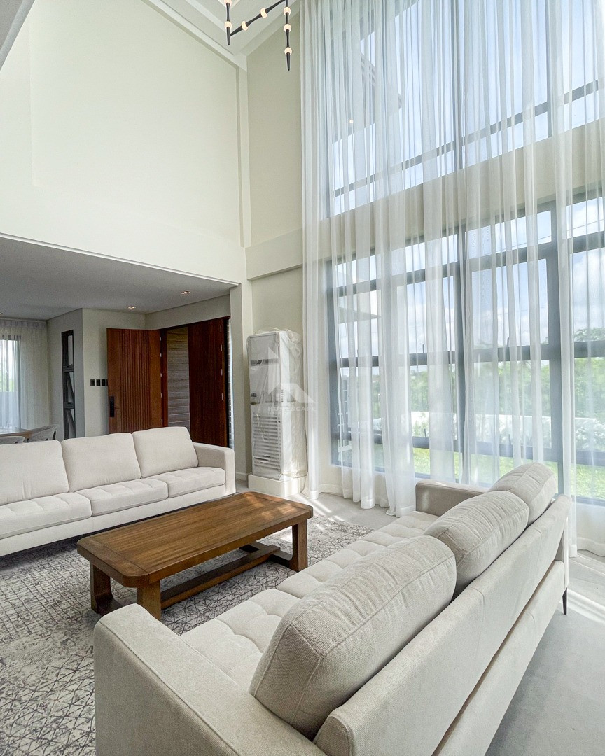 Vast Modern Contemporary House and Lot in South Peak photo 2