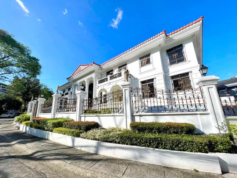 Ayala Heights QC House & Lot For Sale photo 1