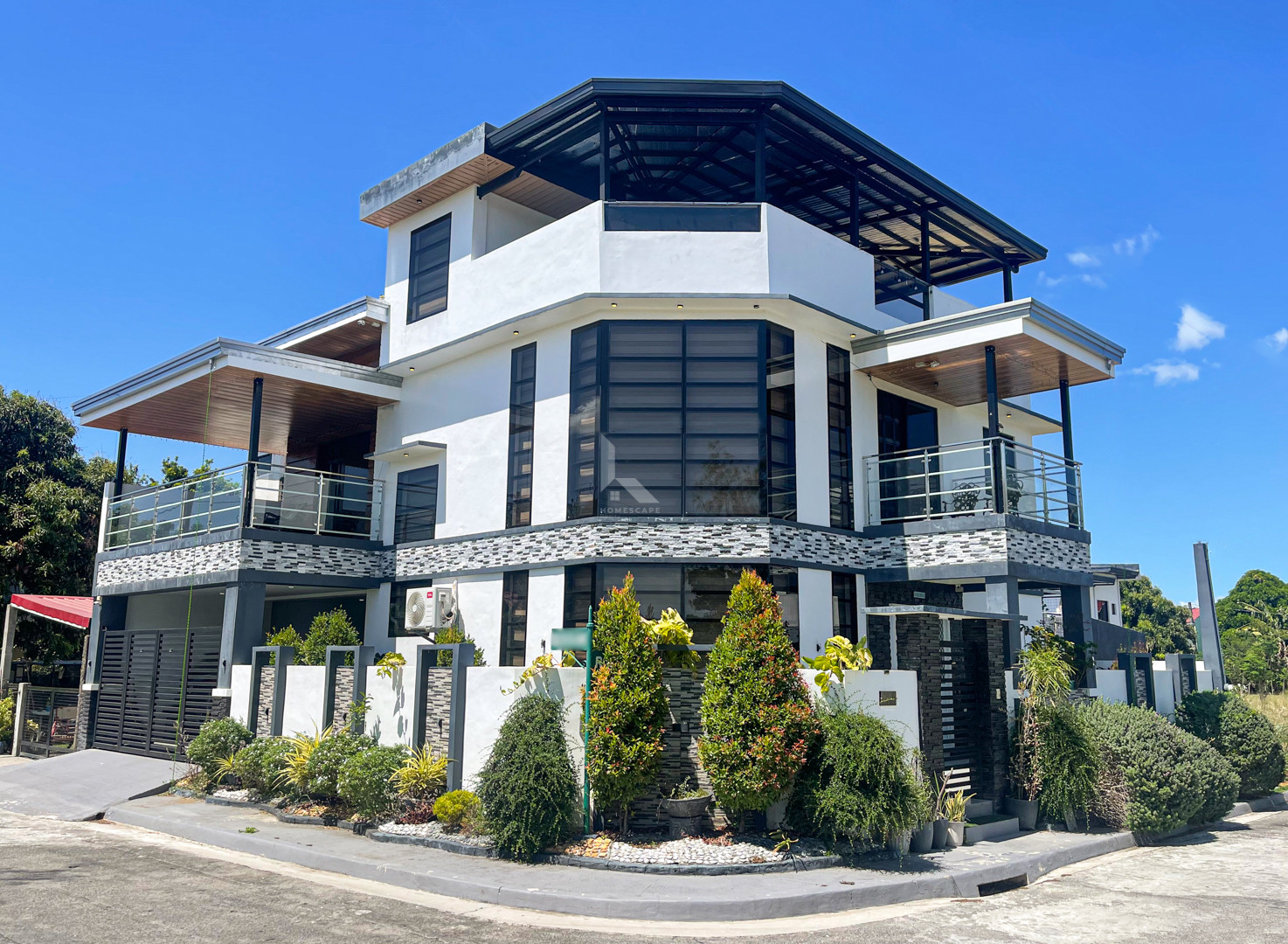 Captivating Modern Asian Corner House For Sale in Cabuyao, Laguna photo 1