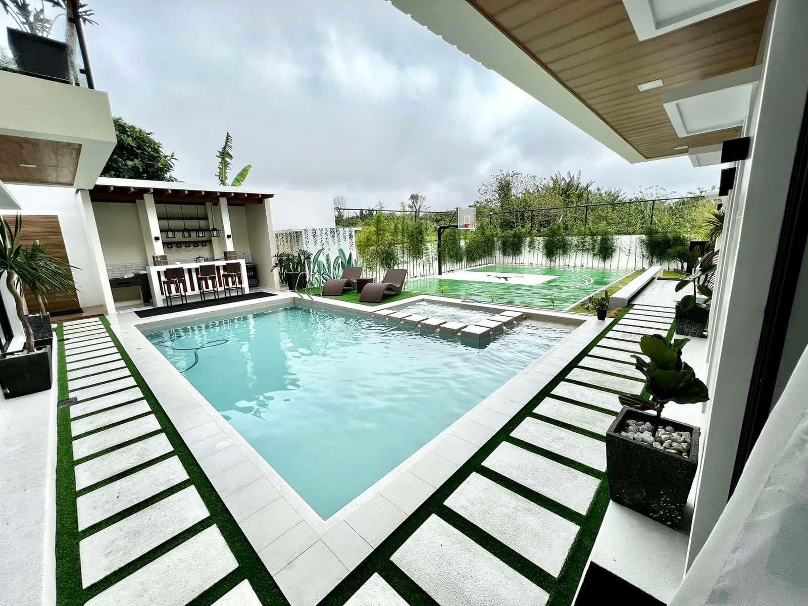 An Elegant and Serene Home for Sale in Tagaytay City photo 1