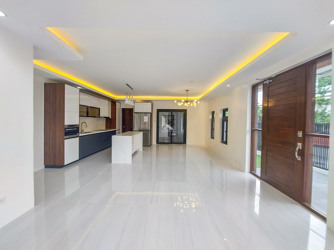 Brand New 2 Storey Corner House and Lot for Sale in Merville Park photo 4