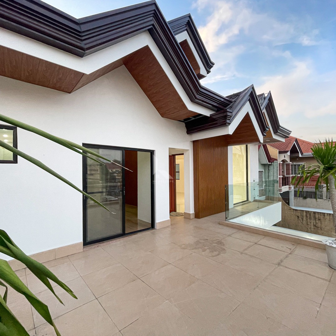 Stunning Brand New Modern Contemporary House and Lot For Sale photo 4