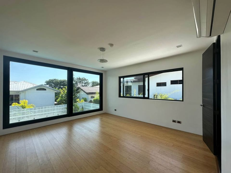 Brand New 5 Bedroom House & Lot in Ayala Alabang Village, photo 5