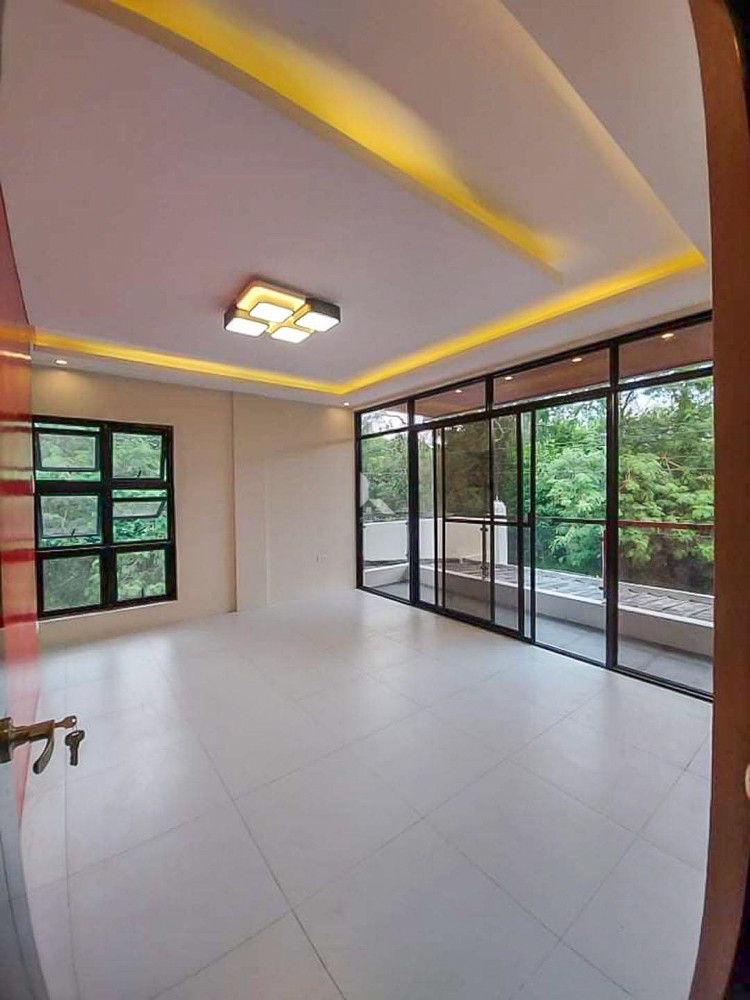 Modern 2 Storey House and Lot for Sale in Villa Segovia Subdivision, Sta. Rosa L photo 4