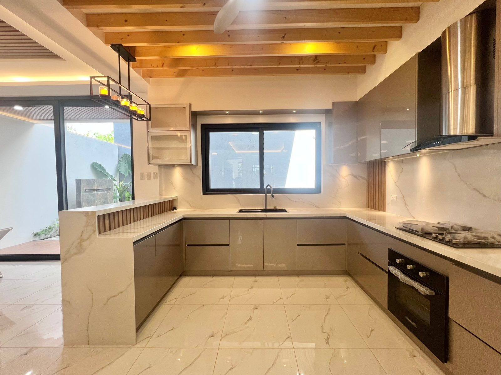 Own this Brand-New Single Detached House in Multinational Village photo 2