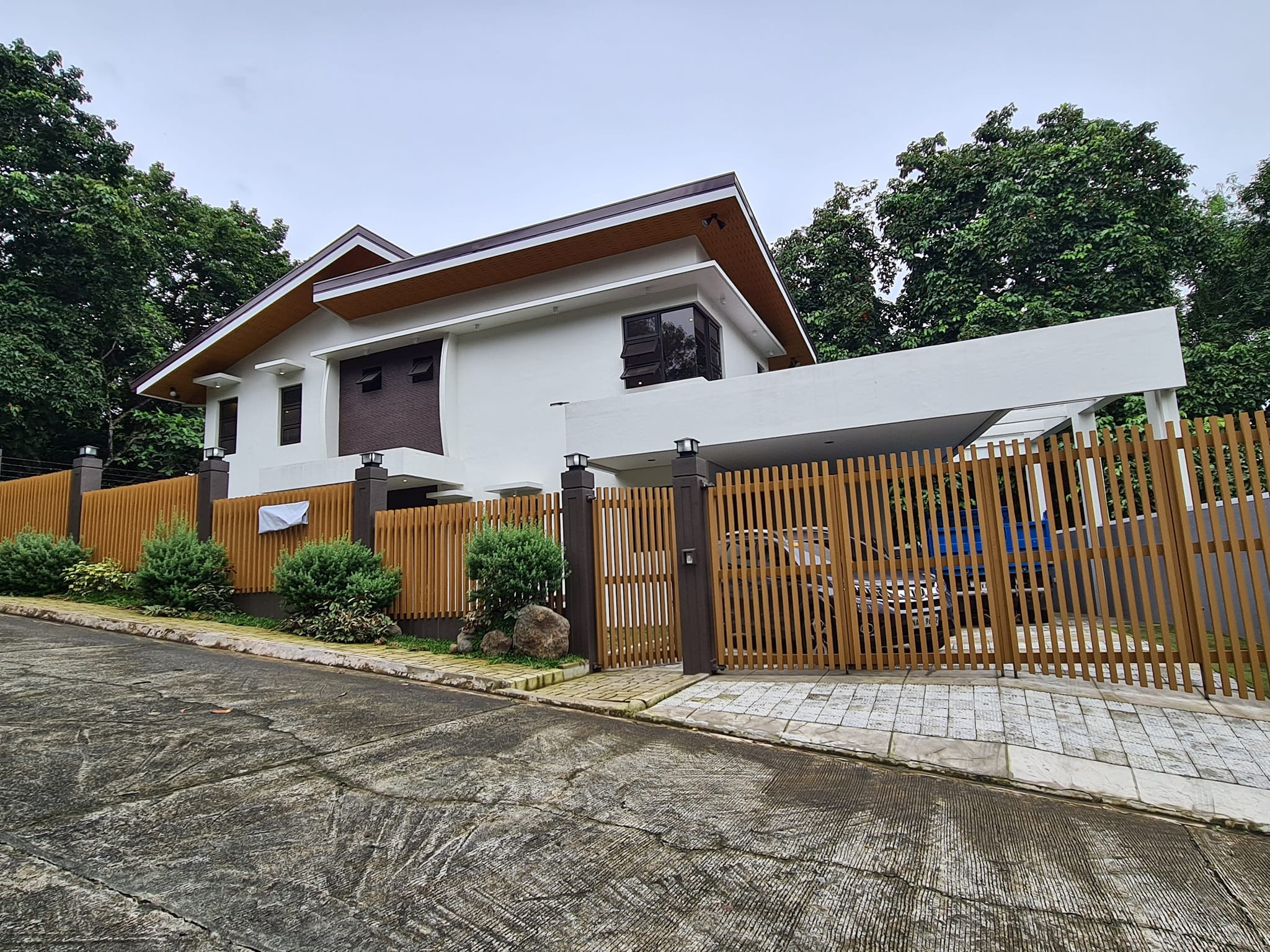 HOUSE AND LOT FOR SALE IN ANTIPOLO NEAR MARIKINA, CUBAO AND PASIG CITY photo 1