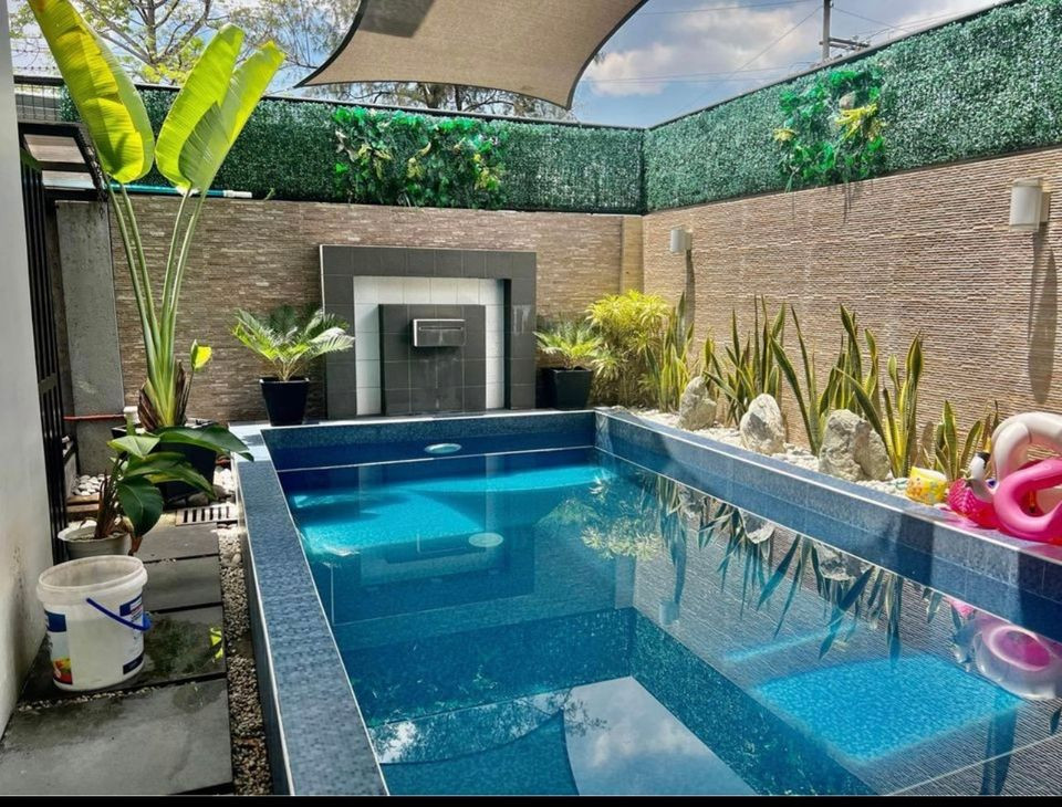 2 STOREY HOUSE AND LOT FOR SALE Neopolitan Fairview photo 1