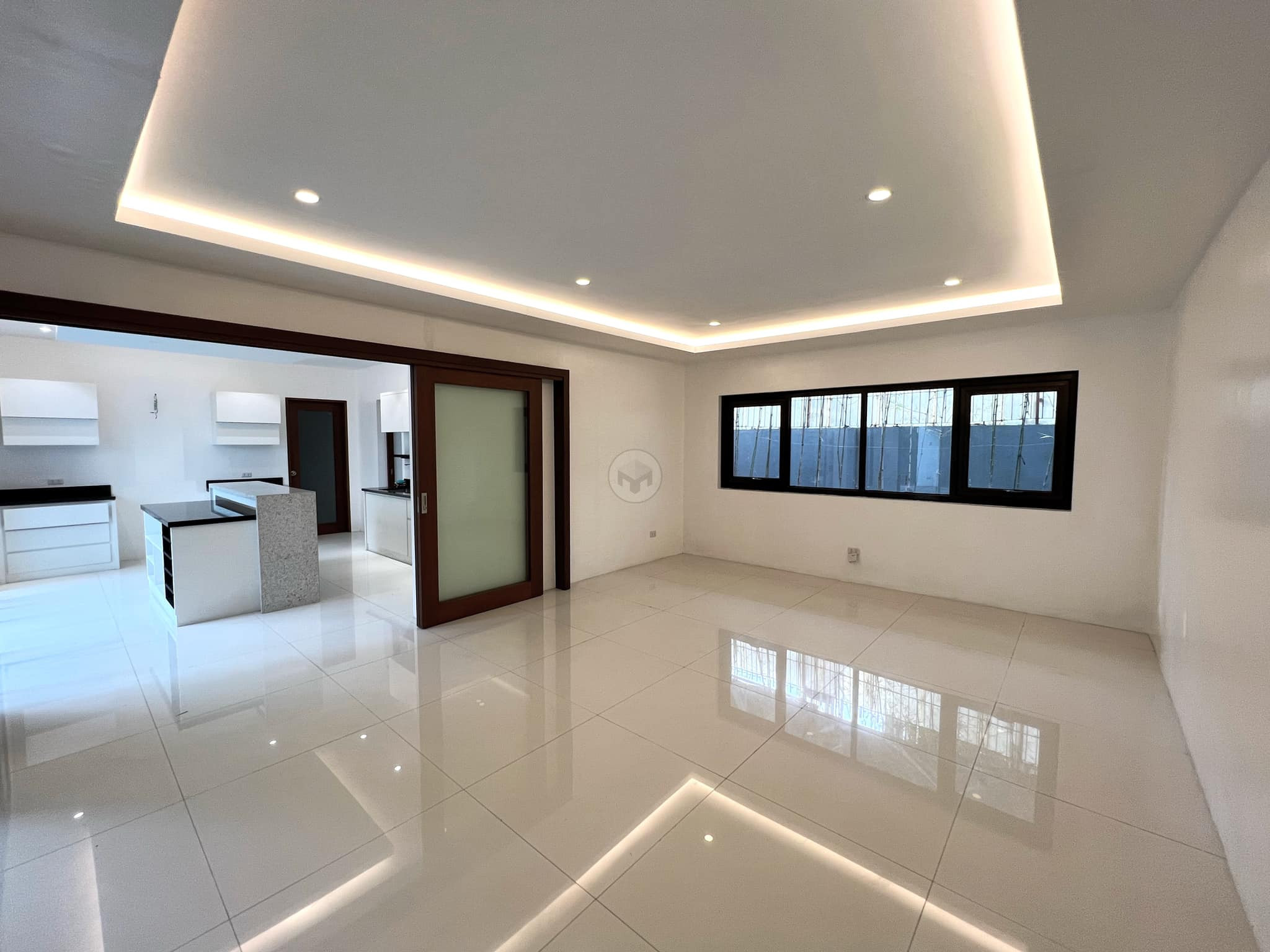 A Statuesque House and Lot for Sale in Makati City photo 5