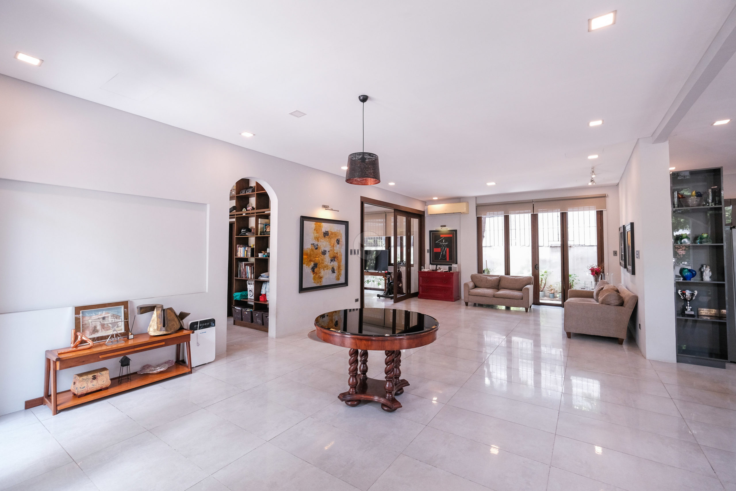Enchanting 4-Bedroom House and Lot for Sale photo 5