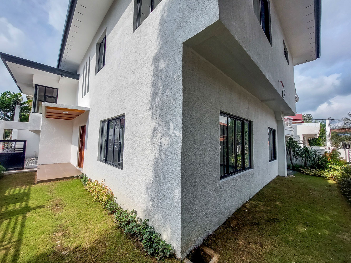 Asian Contemporary Inspired House for sale in Filinvest East Homes photo 4