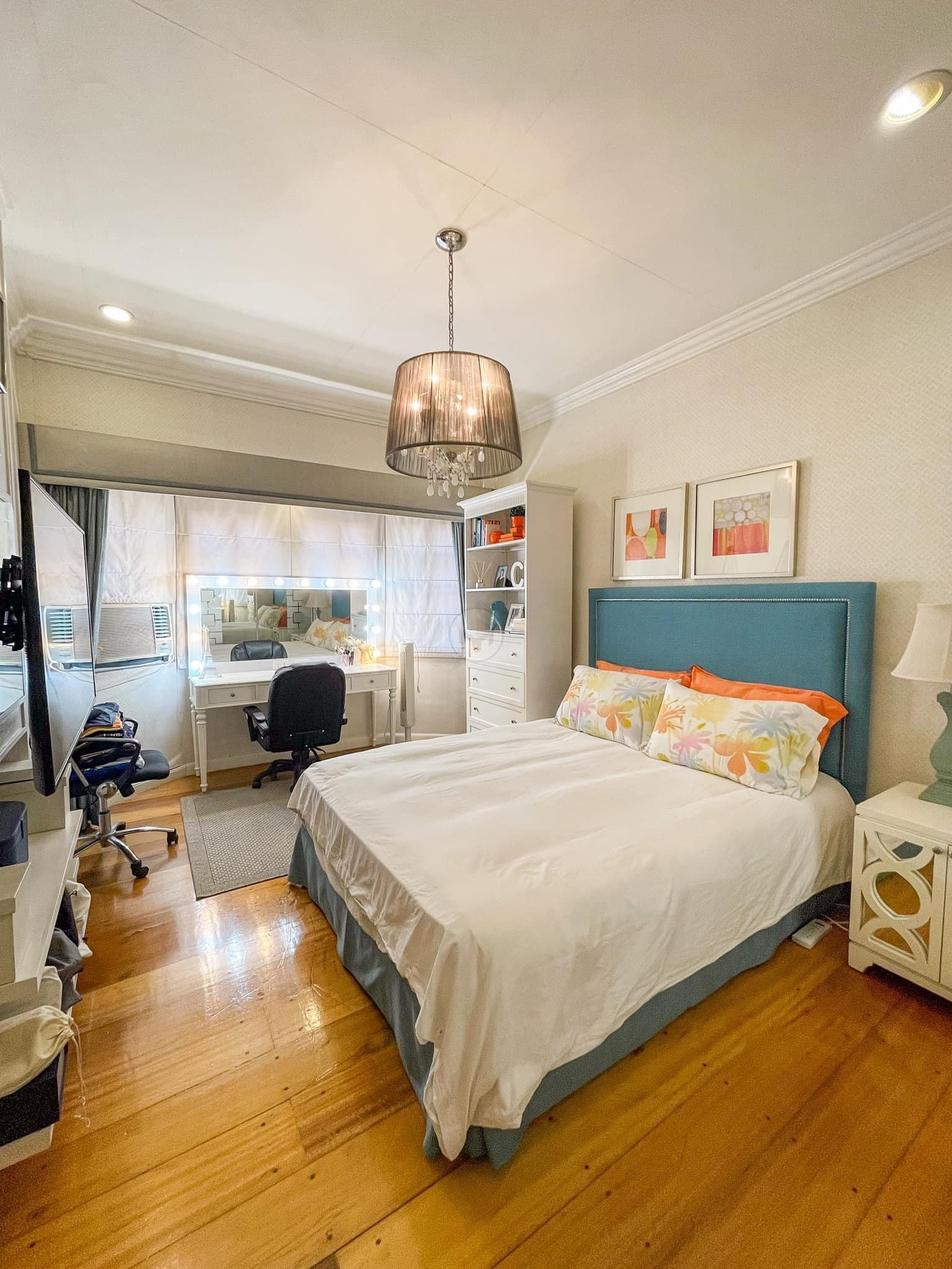 Majestic 4-Bedroom House for Sale in Loyola Heights Diliman photo 5
