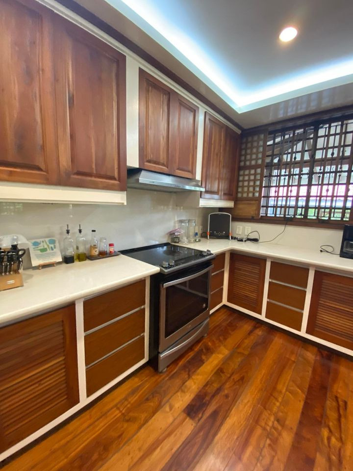 Classic Spanish Filipino House and lot for sale photo 4