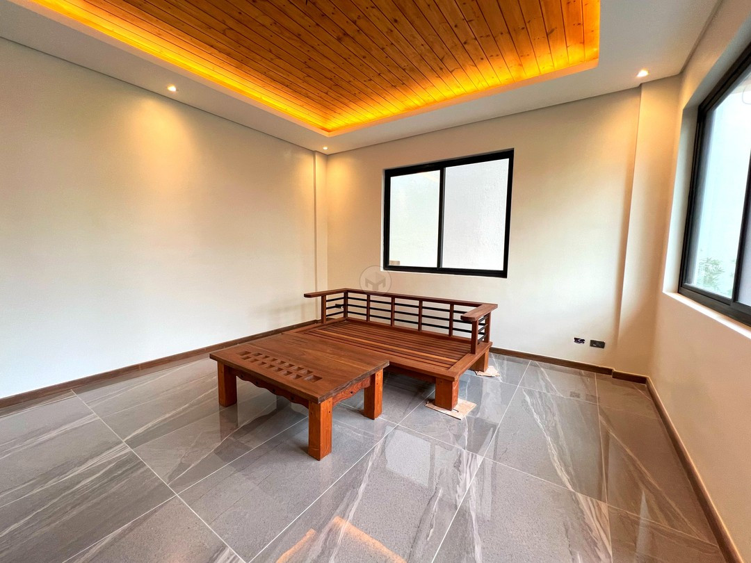 Captivating House and Lot for Sale in Filinvest East, Cainta photo 3