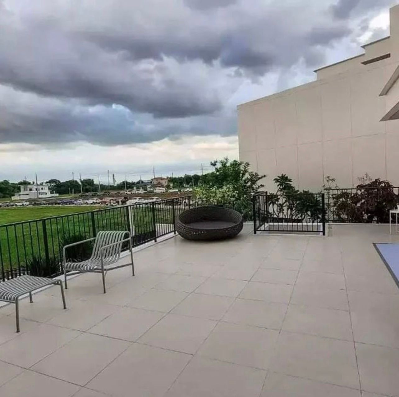 Brutalist Modern Villa House inspired for Sale in Southern Plains photo 2