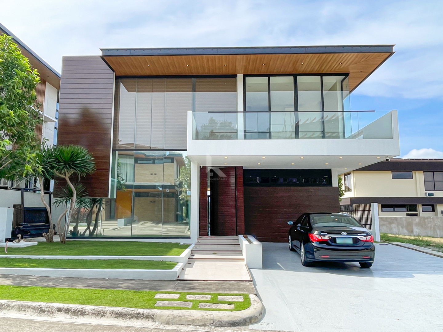 Sophisticated Modern Tropical House in The Enclave Alabang, Muntinlupa photo 1