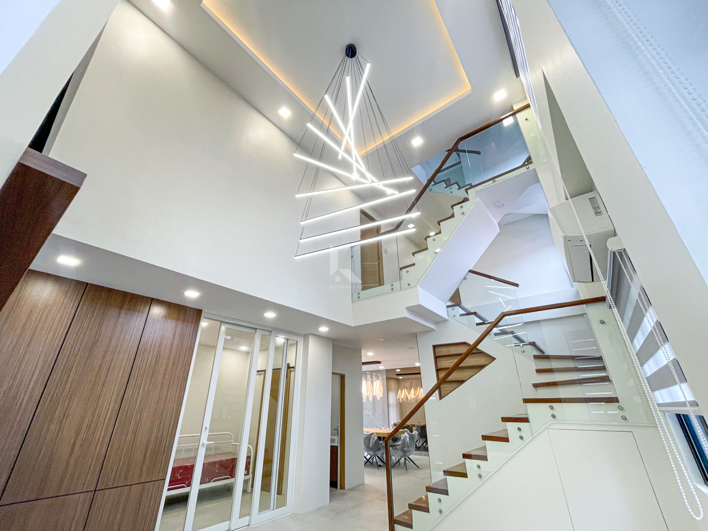 Breathtaking Brand New Modern Contemporary House For Sale in BF Homes photo 2