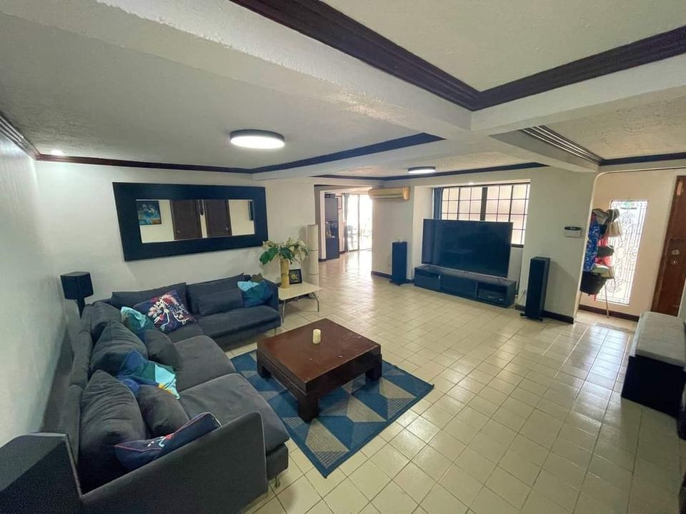 House with Pool for Sale in Lapu lapu photo 3
