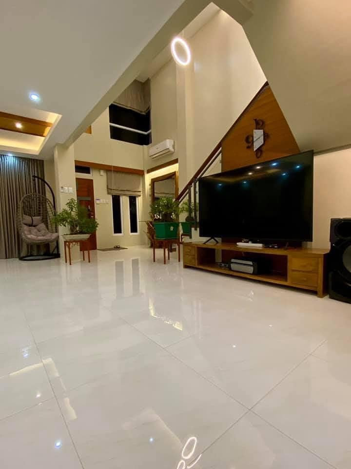 Luxurious House and Lot with view For Sale in Vistamar Cebu City photo 3