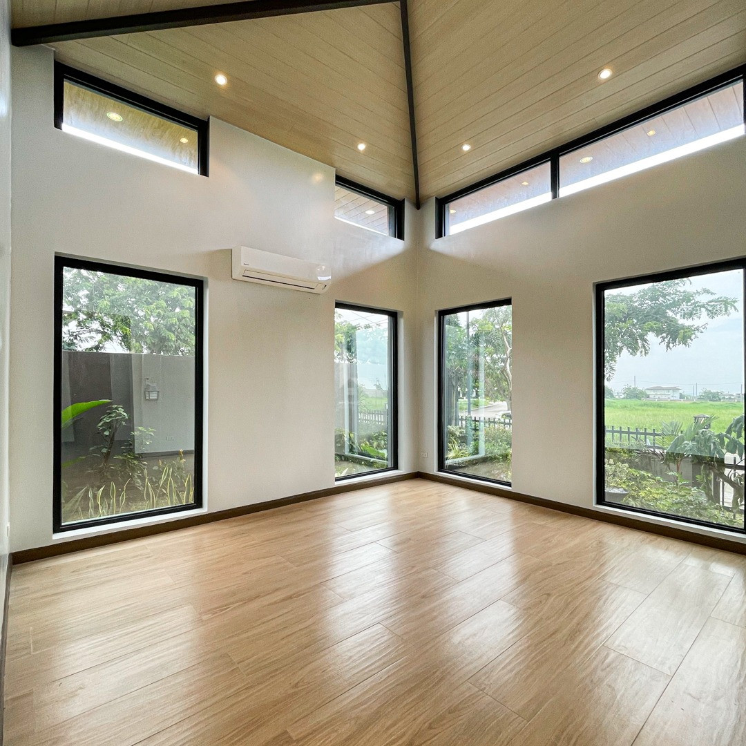 Sophisticated Brand New Modern Industrial House and Lot For Sale photo 4