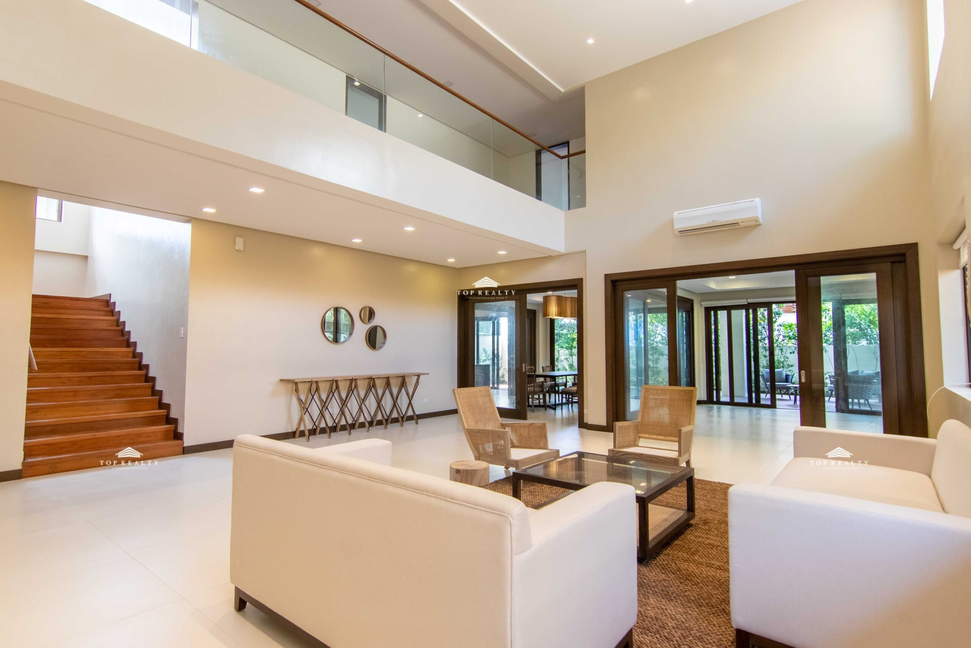 Ayala Alabang Village | Brand New Five Bedroom 5BR Luxurious House and Lot photo 1
