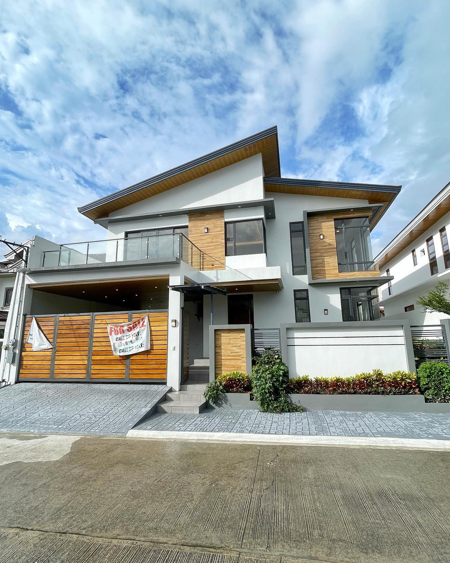 Brand New Modern Contemporary House w/ Pool for Sale in Fairview Quezon City photo 1