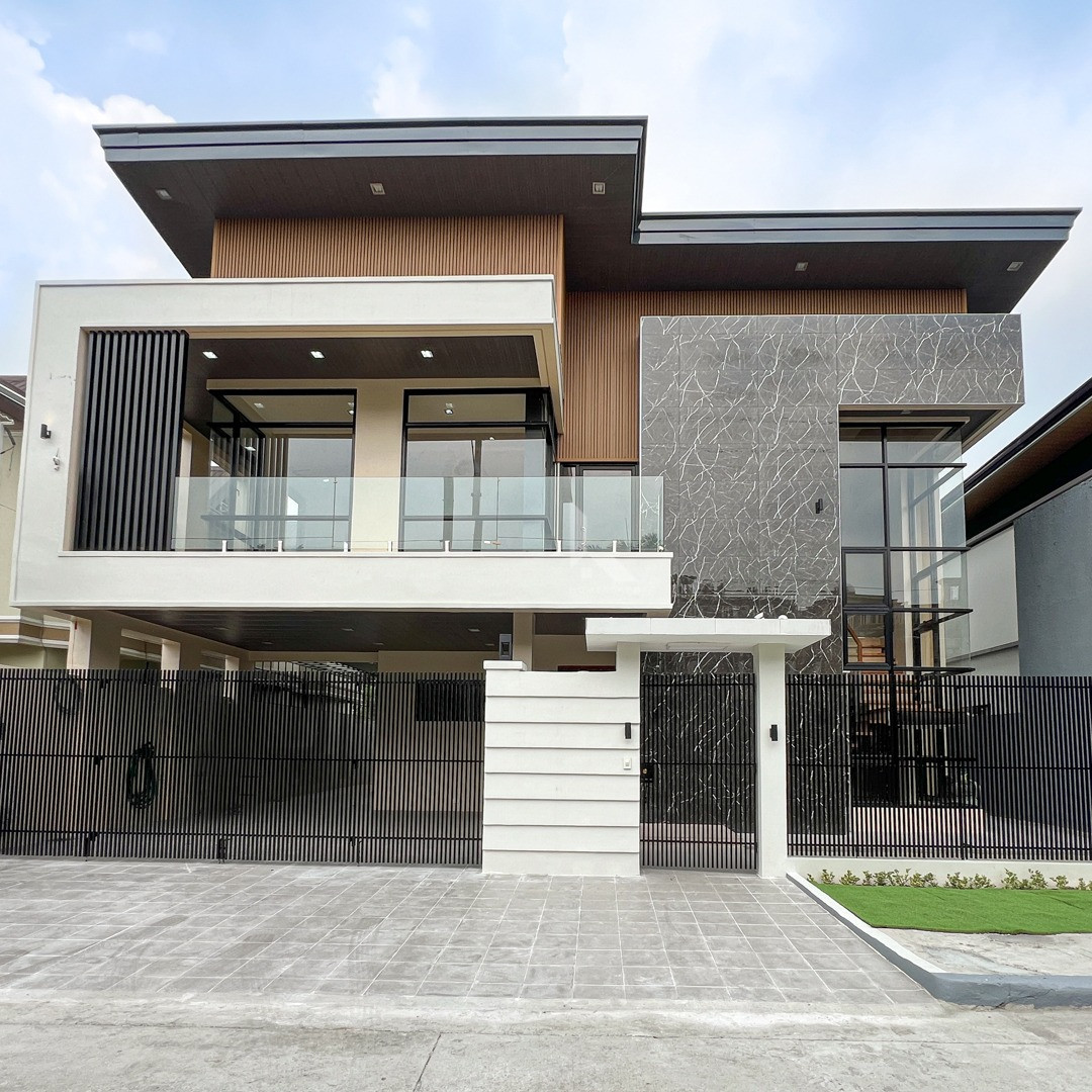 Stunning Modern House and Lot with High Ceiling for Sale photo 1