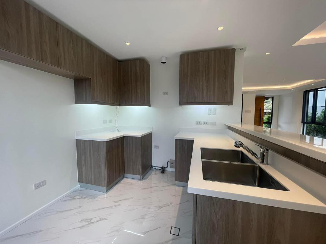 A Brand New Stunning House and Lot for Sale in Quezon City photo 4