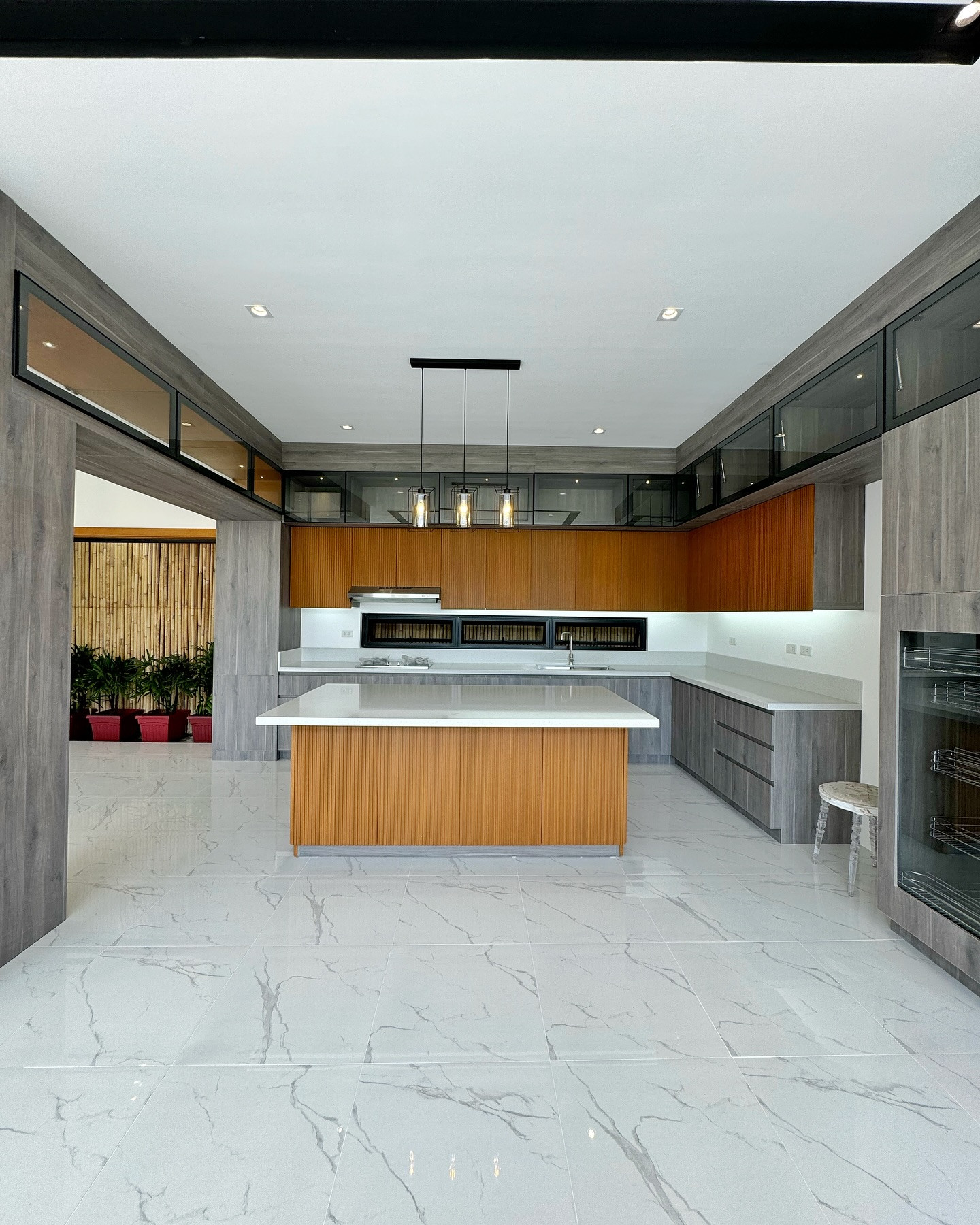 Brand New 6-bedroom Modern Tropical House for Sale photo 4