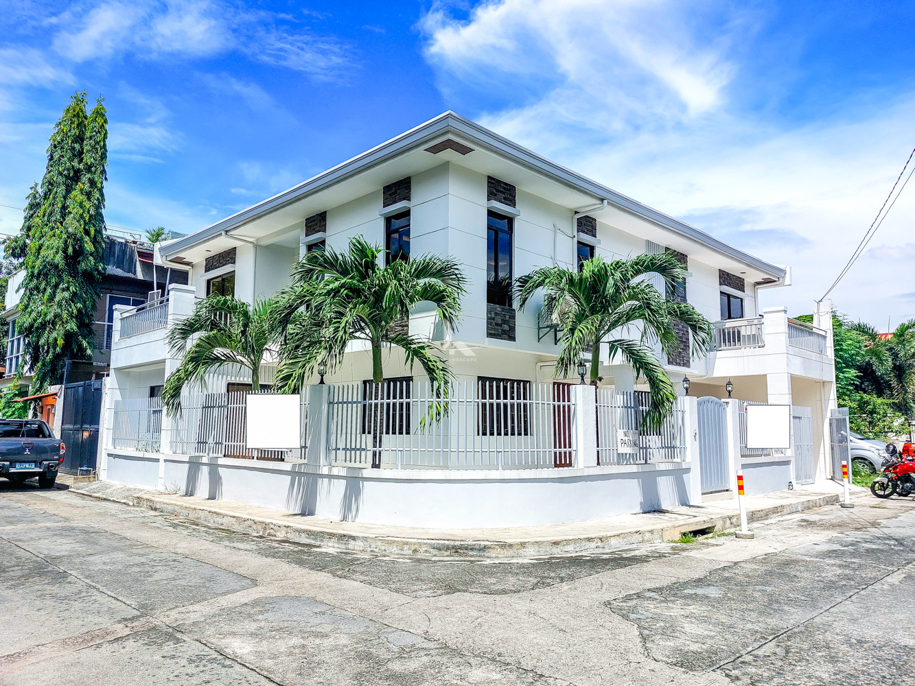 Brand New 2 Storey Corner House and Lot in Greenwoods, Pasig City photo 1