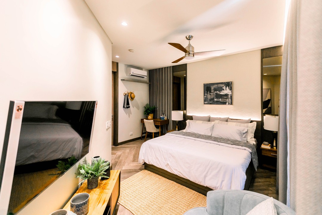 Filipino Modern Contemporary Homes for Sale in Muntinlupa City near Alabang photo 4