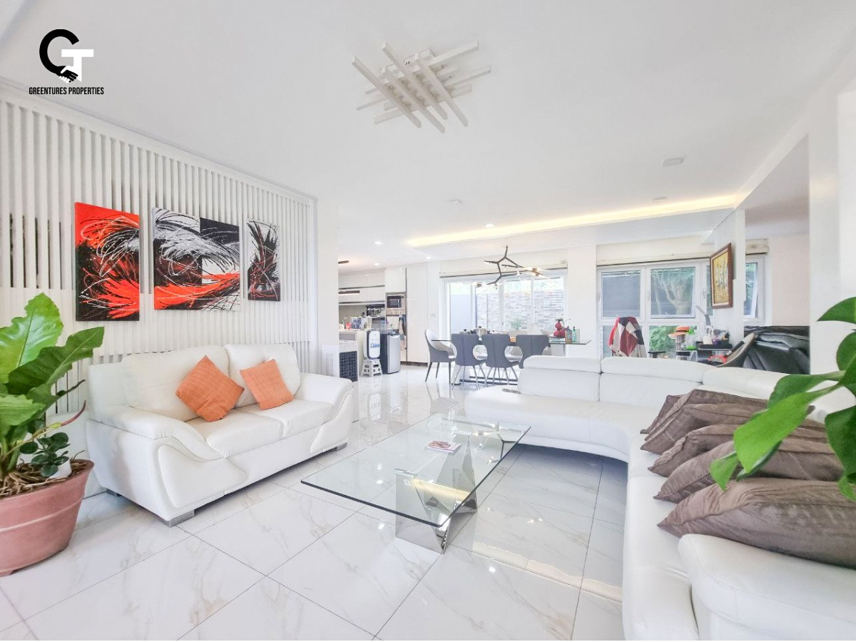 Miami Modern House and Lot w/ swimming pool For Sale in South Forbes photo 5