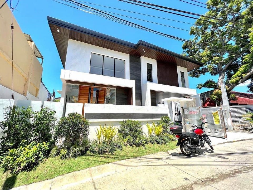 Brand New House and Lot For Sale at BF Homes Parañaque photo 1