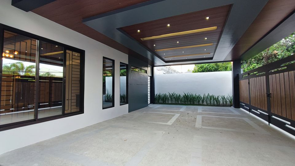 Brandnew modern Bungalow House For Sale photo 3