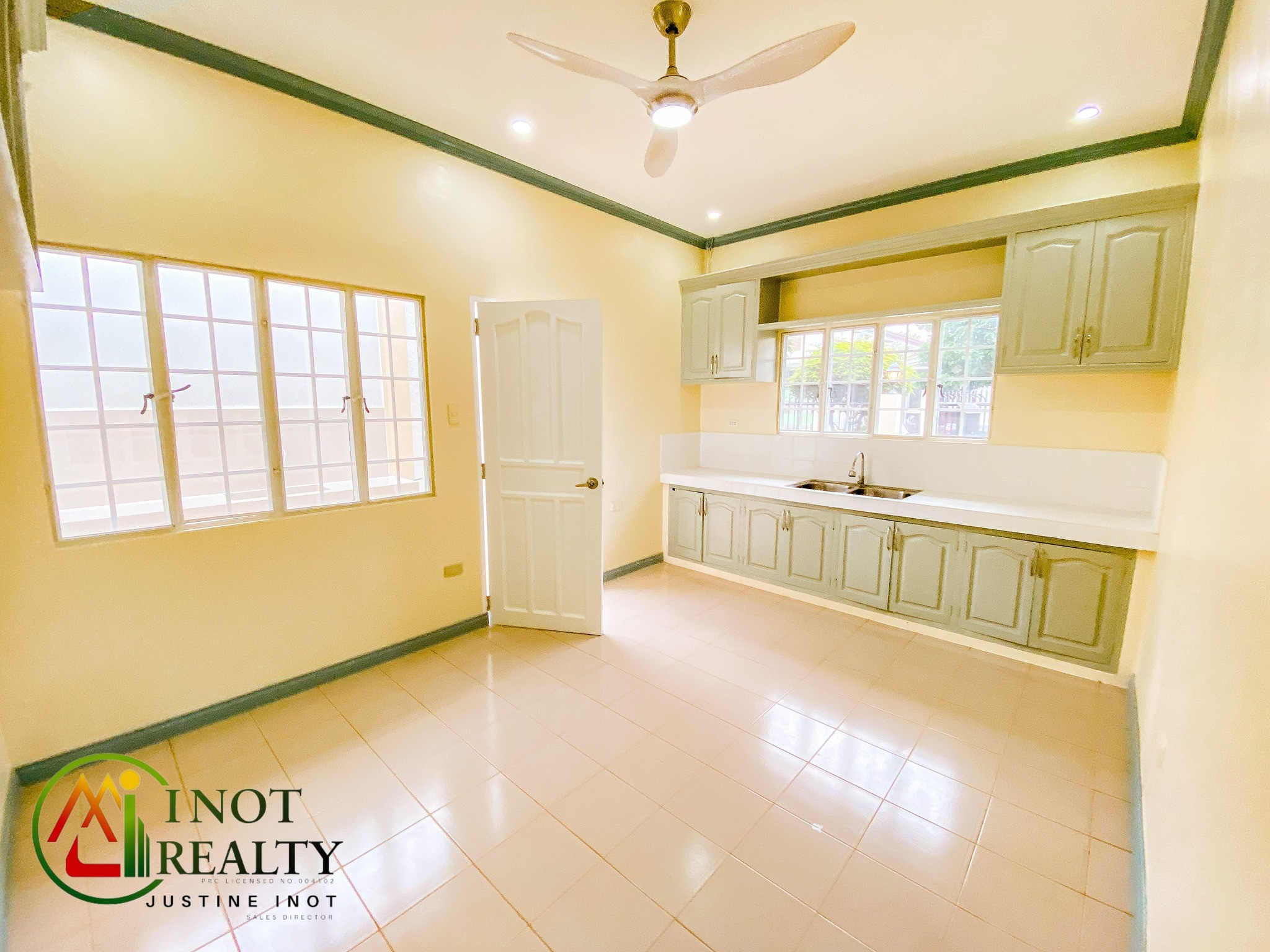 Newly Renovated Bungalow House For Sale in BF Resort Village Las Pinas City photo 5