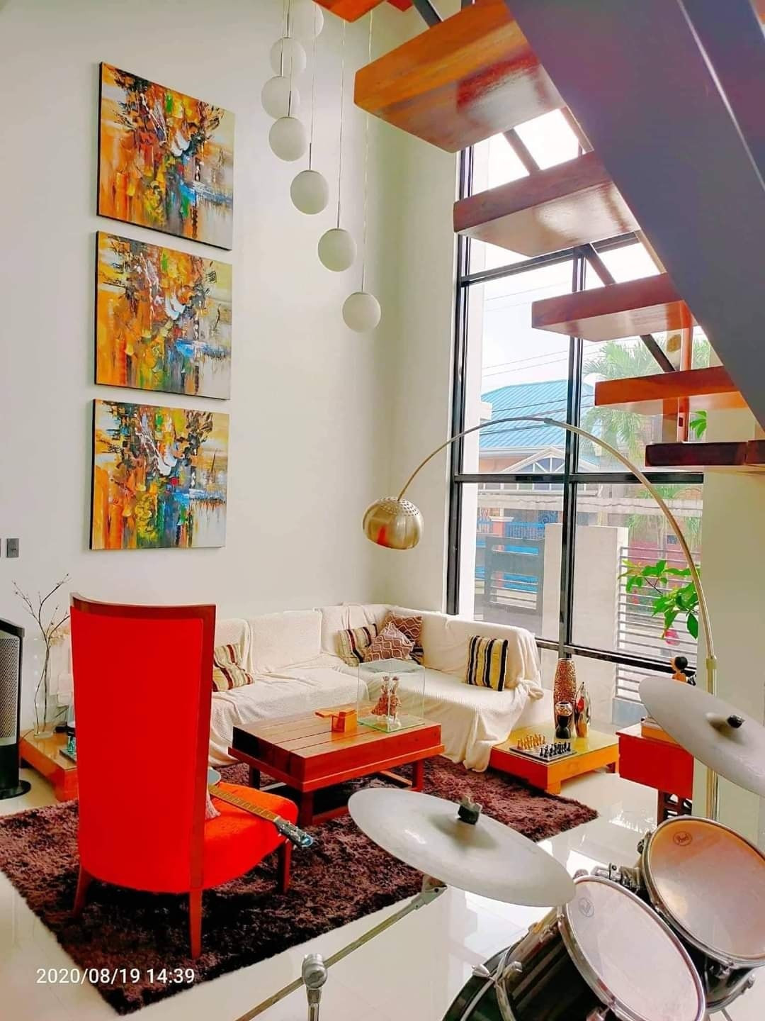 MODERN THREE STOREY HOUSE FOR SALE photo 4