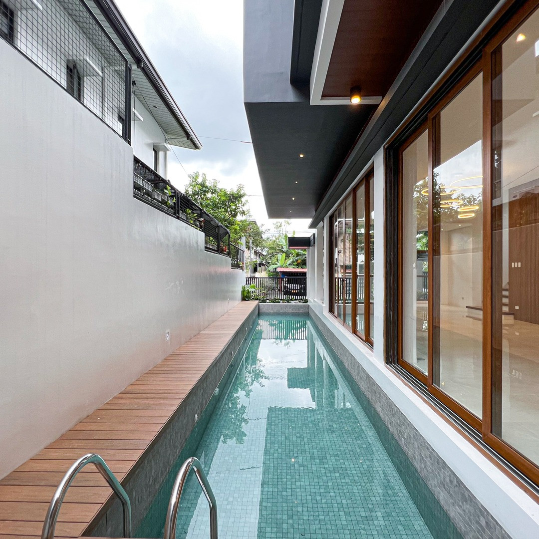 Breathtaking Brand New Modern Asian House and Lot For Sale photo 2