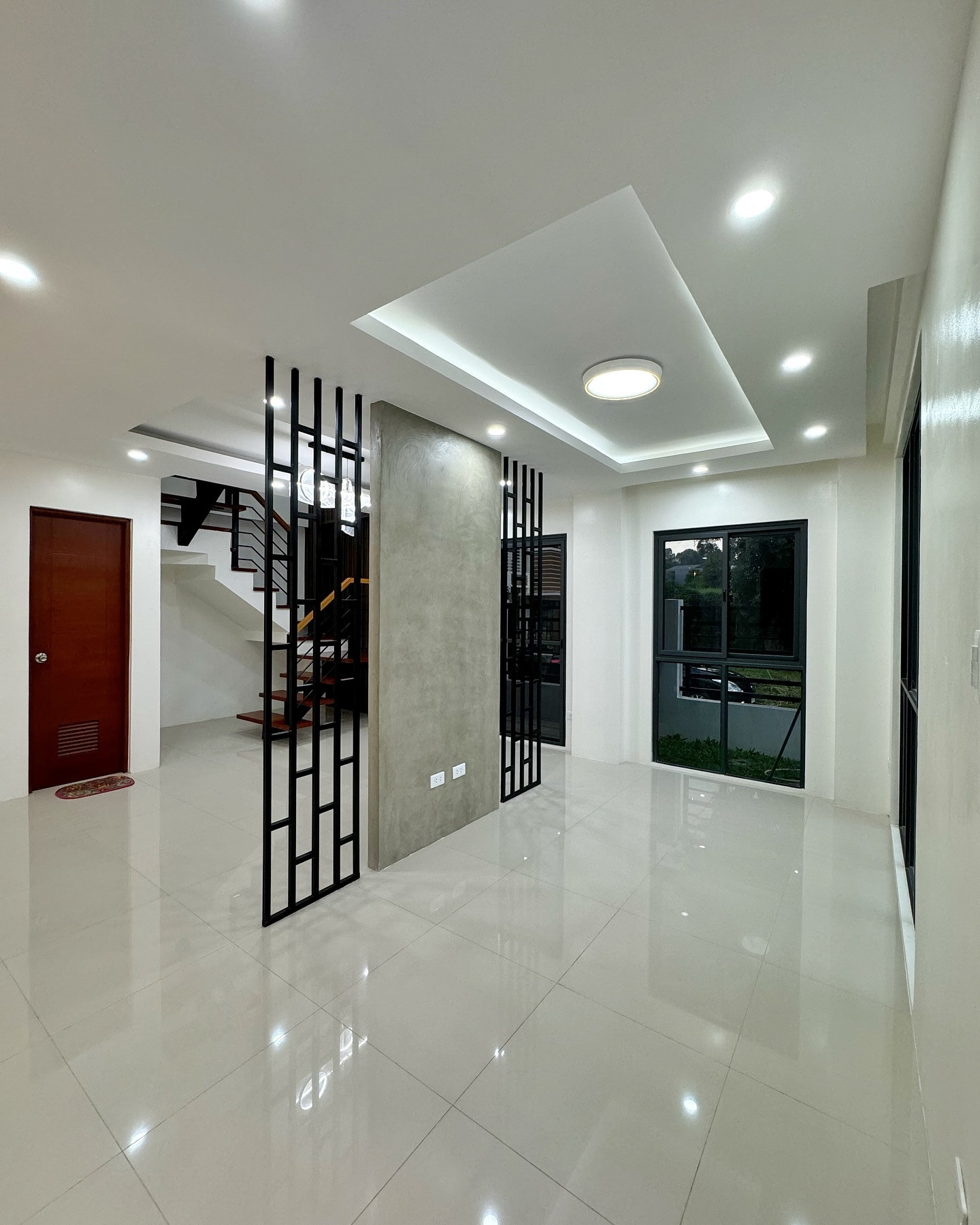 Brand New Modern Corner House for Sale photo 4