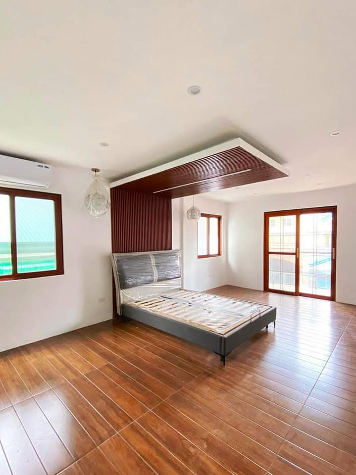 4BR Modern House and Lot photo 5