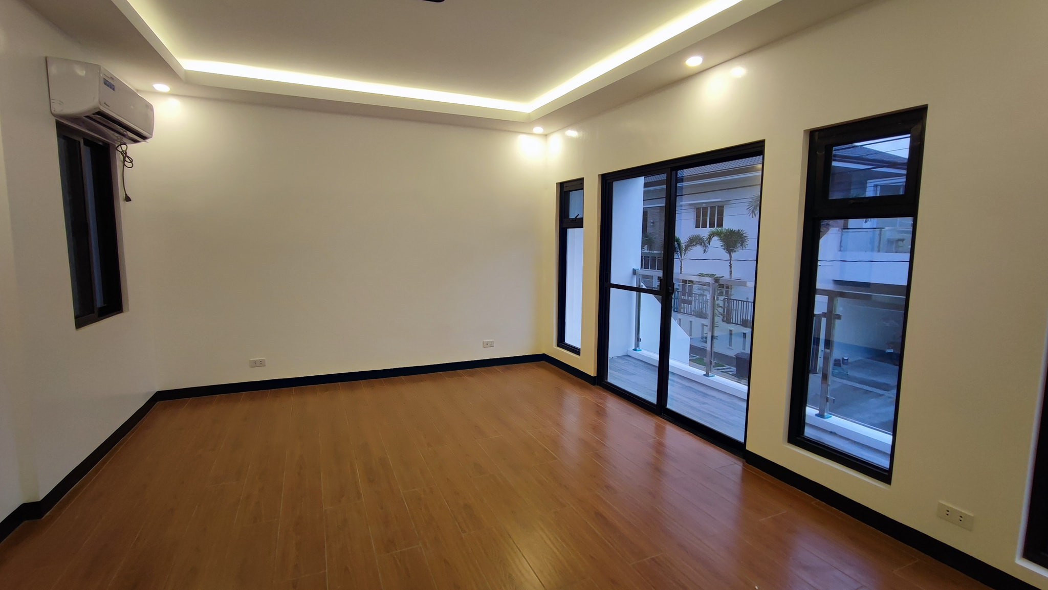 Brand new  modern house for sale in Angeles City exclusive subd. Pampanga photo 5