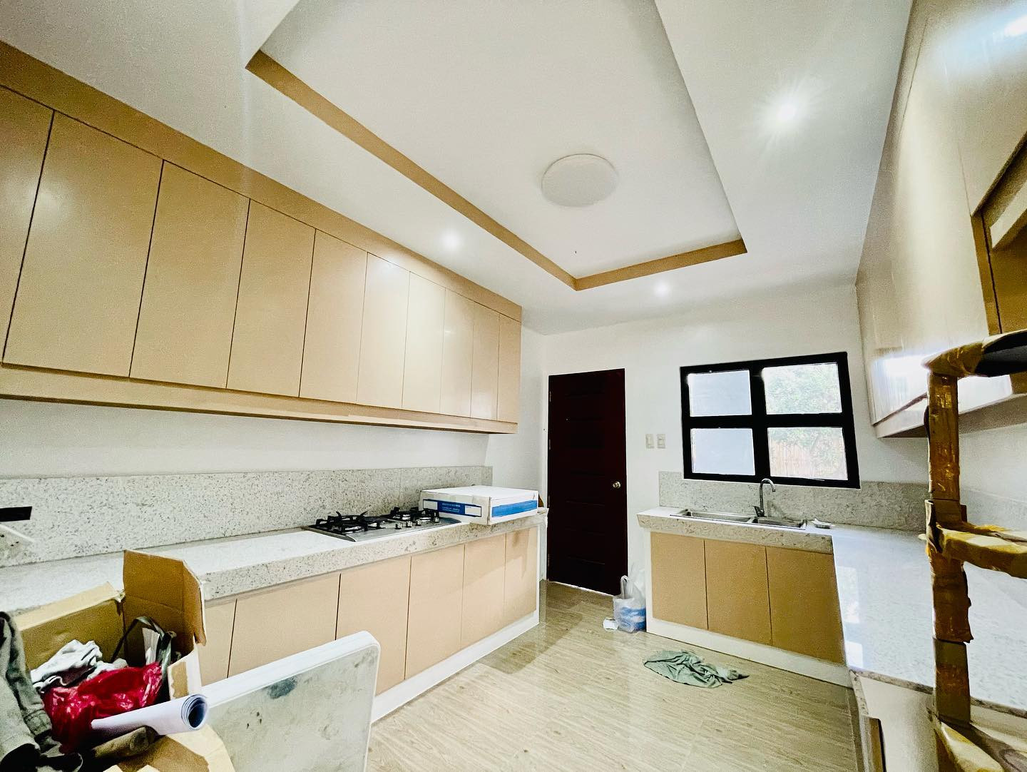Captivating House & Lot w/ Swimming Pool for Sale in Multinational Village Parañ photo 4
