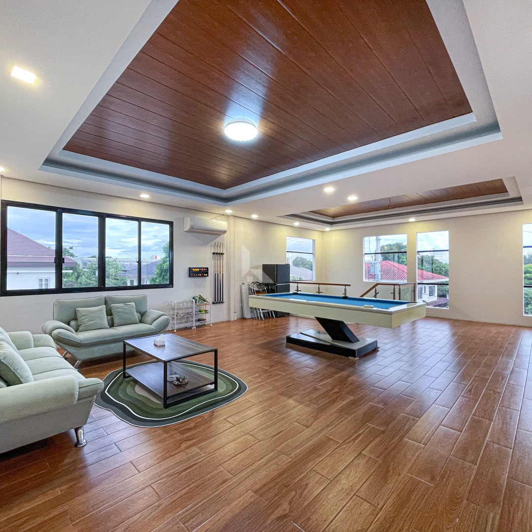 Fully Furnished Elegant House and Lot For Sale photo 5